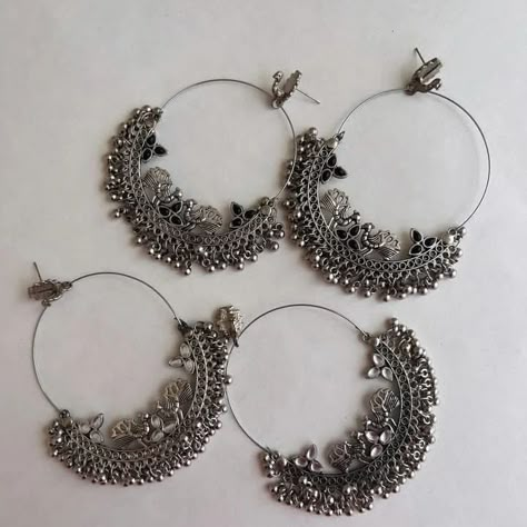 Jhumka Earrings Aesthetic, Jhumkas Designs, Desi Earrings, What Jhumka, Necklace And Earing, Classic Silver Jewelry, Desi Jewellery, Trendy Silver Jewelry, Vintage Indian Jewelry