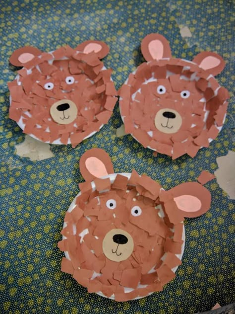 We made paper plate collage bears at the toddler event. Story was "Goldilocks and the three bears". Kids loved it specially the part where they were allowed to tear pages for collage and got busy for a long time. I got the idea from another website.   Items required: Paper plate 1 Dark brown paper 1 Pink paper 1 Light brown paper 1 Black marker 1 glue 1 Goldilocks And The 3 Bears Craft, Goldilocks And The Three Bears Activity Ideas, Goldilocks Craft Preschool, Goldilocks And The 3 Bears Activities, Art And Craft Preschool, Goldilocks And The 3 Bears Preschool Art, Traditional Tales Eyfs, Goldilocks Craft, Goldilocks And Three Bears Activities