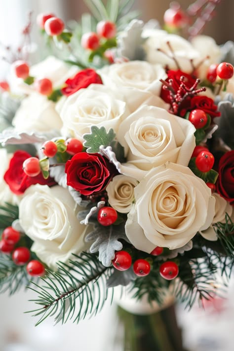 32+ Lush Winter Wedding Bouquets to Make Your Day Unforgettable – CL Weddings Christmas Wedding Table Decorations, Christmas Eve Wedding, Christmas Wedding Table, Winter Bouquets, Future Christmas, Table Centerpieces Wedding, Holiday Table Centerpieces, Wedding Floral Ideas, Wedding Glamour