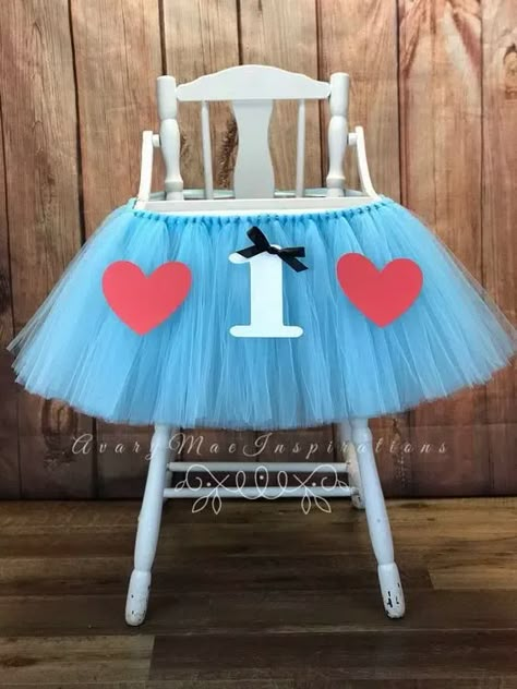 33+ Wonderful Alice In Onederland Birthday Party Ideas Alice In Wonderland High Chair, Birthday Party Colors, Smash Cake 1st Birthday, First Birthday Highchair Banner, First Birthday Highchair, Cake 1st Birthday, High Chair Tutu, Tulle Table Skirt, Tulle Table