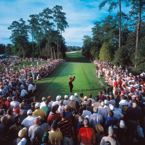 Iconic Sports Photos, Golf Aesthetic, Roberto Baggio, Golf Photos, Jesse Owens, Golf Pictures, Eric Cantona, Golf Pga, Pro Golfers