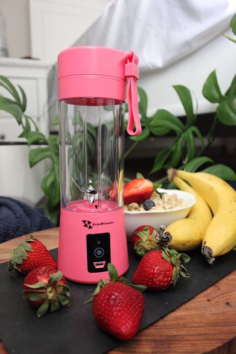 Bottle Blender, Portable Smoothie Blender, Portable Blender Bottle, Blender Portable, Best Blender, Cup Blender, Homemade Microwave Meals, Must Have Kitchen Appliances, Mixer Bottle