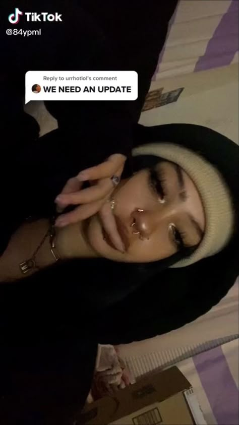 Insta Baddie Makeup Looks, Bad B Makeup, Frenchie Makeup Tutorial, High Exposure Makeup, Bad Girl Makeup Look, Instagram Baddie Makeup Looks, Streetwear Makeup Look, Maquillaje Baddie Girl, Make Up Baddie