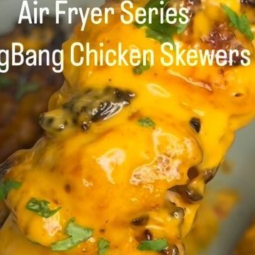 Christina Frangipane on Instagram: "Recipe below 👇🏼 Day 6 in my Air Fryer Series Comment “COOKBOOK” to get a discount code sent directly to your inbox 📲 BangBang Chicken Skewers •6 chicken thighs, boneless •½ cup mayonnaise •½ cup sweet chili sauce •2 tbsp sriracha •1 tbsp lime juice •1 tsp salt •1 tsp paprika •1 tsp garlic powder •1 tsp onion powder •4-6 bamboo skewer sticks 1.Cut the chicken into cubes and place them in a bowl. Set aside. 2.In a separate bowl, combine mayonnaise, sweet chili sauce, sriracha, and lime juice. Divide this mixture into two bowls. 3.Add one of the sauce bowls to the chicken in the bowl, along with salt, paprika, garlic powder, and onion powder. Mix to coat each piece of chicken. 4.Thread the marinated chicken onto skewer sticks. 5.Cook the chicken skewe Garlic Chicken Skewers Air Fryer, Sailor Bailey Bang Bang Chicken Skewers, Chicken Spiedini Air Fryer, Honey Garlic Chicken Skewers Air Fryer, Bang Bang Chicken Skewers Air Fryer, Skewer Sticks, Kabob Recipes, Bamboo Skewers, Chicken Skewers