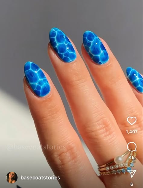 Boho Beach Nails, Swimming Pool Nails, Simple Ocean Nails, Beach Nail Designs Vacations, Beach Nails Blue, Blooming Gel Designs, Blue Beach Nails, Nails Blooming Gel, Blooming Gel Nails