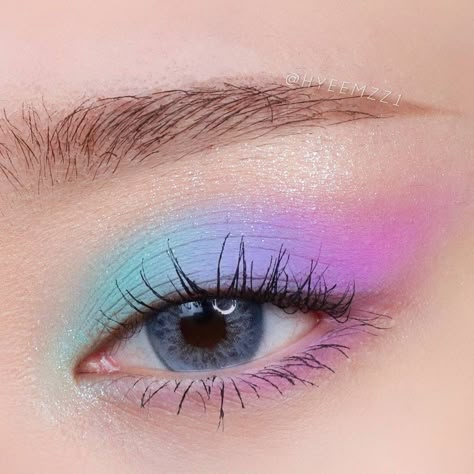 Maquillage Yeux Cut Crease, Pastel Makeup, Makeup Pictorial, Colourpop Eyeshadow, Cute Eye Makeup, Rave Makeup, Eye Makeup Pictures, Ethereal Makeup, Makijaż Smokey Eye