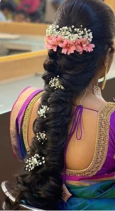 Bridal Messy Braid Indian, Messy Hairstyles For Engagement, Flower Veni For Hair Indian, Bridal Veni Designs, Front Hair Styles For Bride, Messy Hairstyles For Long Hair Wedding, Hair Styles Bridal Indian, Bridal Messy Hairstyles, Messy Hair Styles For Wedding