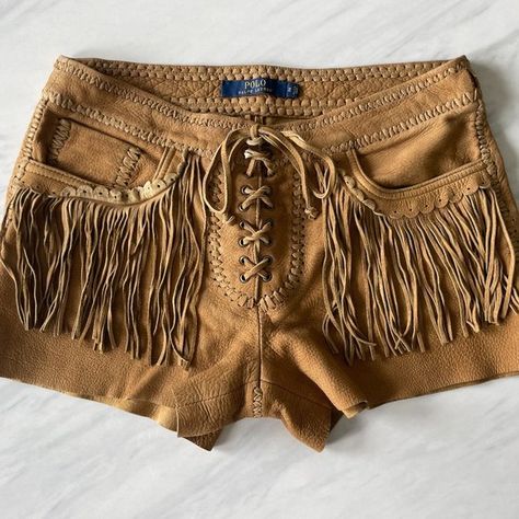 Polo Ralph Lauren Suede Fringe Lace-up Shorts Tan Knee High Boots, Fringe Shorts, Look Boho Chic, Shorts With Lace, Short Fringe, Suede Fringe, Looks Vintage, Fashion Killa, Festival Outfits