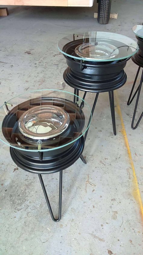 Repurposed Bmx Rims Into Coffee Tables Recycled Furniture Simple Coffee Table Decor, Mechanic Shop Decor, Repurposed Tire, Car Parts Decor, Coffee Table Decor Ideas, Garage Furniture, Car Part Furniture, Car Furniture, Simple Coffee Table