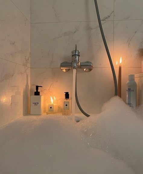 Luxury Bubble Bath Aesthetic, Bubble Bath Aesthetic, Aesthetic Pictures Self Care, Victoria + Core, Self Care Aesthetic Pictures, Spa Space, Aesthetic Bath, Bath Aesthetic, Girlfriend Gift Ideas