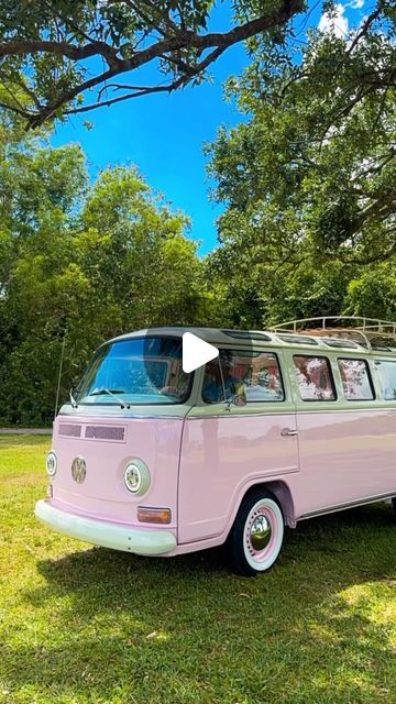 USA Custom VW Bus on Instagram: "🌸 Dreaming of summer adventures with the limited series 1996 VW Bay Window in pink! 💕 Step inside to discover a lovingly crafted interior designed by Gabi Lopes from  @kombi.collective. Carefully tailored to elevate your travel experience to new heights.🌟🤩💖

Contact us for more details 
usacustombus@gmail.com

#VintageVibes #SummerAdventures #VWBus #vwbus #vwbuslife #vanlifestyle #baywindowbus #vwbusbaywindow #vintagestyle #vanlife #pinkcar #classiccars #pinkaesthetic #pinkvwbus #vwbusforsale" Vw Bay Window Interior, Vw Bus For Sale, Vw Bay Window, Volkswagen Bus Interior, Kombi Interior, Vw Bus Interior, Vespa S, Bus Interior, Vintage Vw Bus