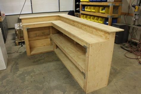 DIY: How to Build a Durable Home Bar - Building Strong Palet Bar, Bar Pallet, Building A Home Bar, Home Bar Plans, Basement Bar Plans, Pallet Bar Diy, Basement Bar Ideas, Diy Outdoor Bar, Basement Bar Designs