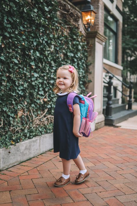 Girls Back To School Outfits Kids, School Outfit Uniform, Consumer Board, Preschool Photography, Toddler School Uniforms, Stylish Children, Preschool First Day, Butterfly Backpack, Kelly In The City