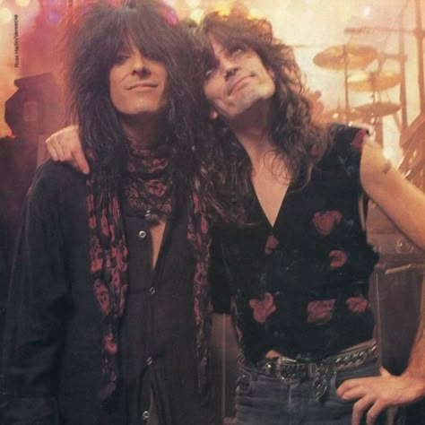 Tommy Lee And Nikki, Nikki Sixx And Tommy Lee, Tommy And Nikki, Nikki And Tommy, The Dirt Motley Crue, 80s Rock Fashion, Nikki Sixx Tommy Lee, Tommy Lee Motley Crue, 80s Rockstars