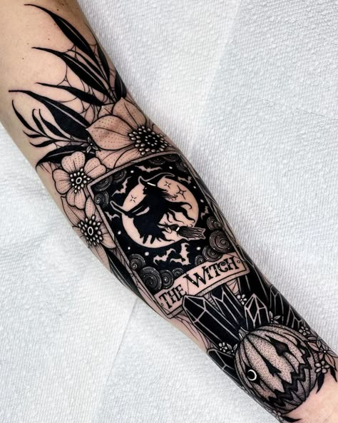 Angelo Parente on Instagram: “The Witch 🌙✨ #tarotcard . . . #blackwork #inkedmag #dotworker #tarotcardtattoo #witchtattoo #crystaltattoo #dotworktattoo #tattoosnob…” Halloween Sleeve Tattoo, Halloween Sleeve, Gotik Tattoo, Halloween Tattoos Sleeve, Catrina Tattoo, 16 Tattoo, Tarot Tattoo, Tarot Card Tattoo, Wicked Tattoos