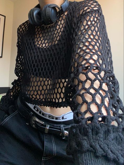 Goth Sweater Crochet, Crochet Emo Clothes, Grunge Outfits Crochet, Crochet Black Yarn Projects, Punk Crochet Sweater, Crochet Mesh Top Men, Black Crochet Mesh Top, Crochet Grunge Aesthetic, Emo Crochet Top