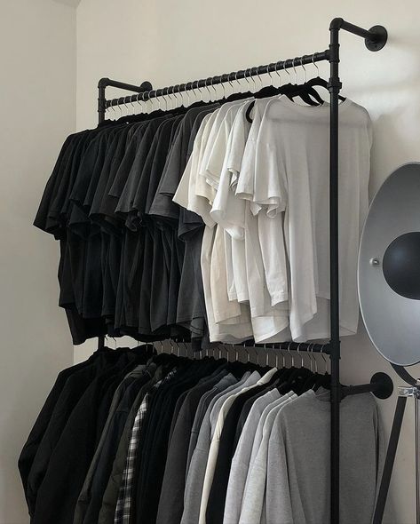 Clothing outfits Bilik Tidur Lelaki, Design My Room, Mens Room Decor, Mens Bedroom Decor, Clothes Hanging, Seni Dan Kraf, Mens Bedroom, Bedroom Setup, Room Redesign