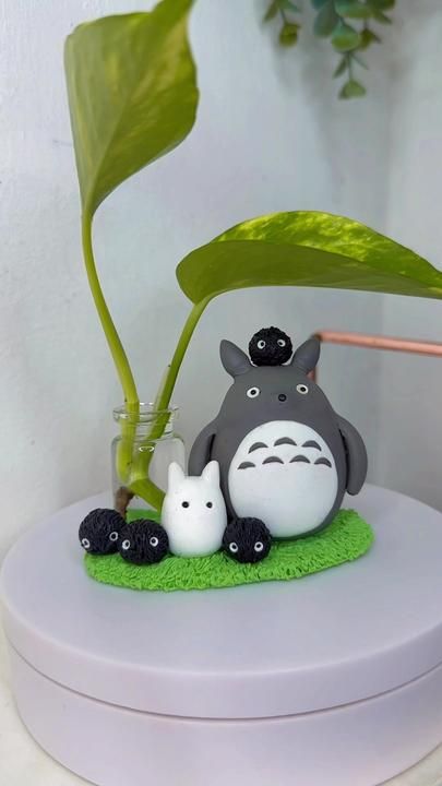 Totoro Clay for Table Display Clay Display Ideas, Totoro Air Dry Clay, My Neighbor Totoro Clay, Totoro Furniture, Totoro Clay Diy, Totoro Polymer Clay, Anime Clay Crafts, Totoro Clay Art, Clay Kodama