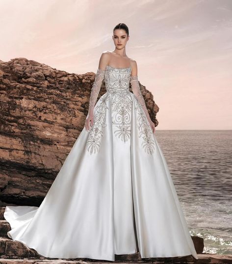 Murad Zuhair Dresses, Royal Coronation Gown, Zuhair Murad Bridal, Wedding Dresses Near Me, Zuhair Murad Dresses, Elegant Wedding Dresses, Spring 2025, A Wedding Dress, Bridal Fashion Week