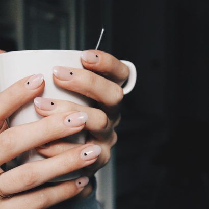 Busy girls are constantly on the move and can't afford the time and money for monthly manicures so low maintenance nails are a life saver.  12 Easy nail arts for lazy girls. Low Maintenance Nail Ideas, Low Maintenance Manicure, Low Maintenance Nails, Nails Pedicure, Busy Girl, Polish Ideas, Lazy Girl, Nails Diy, Girls Nails