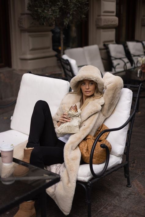 Fur Bucket Hat Outfit, Fur Hat Outfit, Bucket Hat Outfit, Fur Bucket, Faux Fur Bucket Hat, Fur Bucket Hat, Cold Weather Outfit, Hat Outfit, Faux Fur Hat