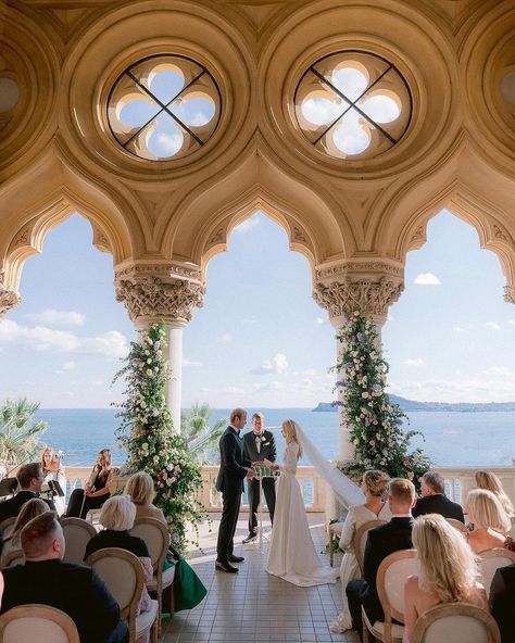 If you are looking for a special venue to celebrate your wedding in Italy 🇮🇹 do not miss Villa Borghese Cavazza on @isola_del_garda, Lake G… | Instagram Isola Del Garda Wedding, Lake Garda Wedding, Wedding Venues Italy, Monique Lhuillier Wedding Dress, Villa Borghese, Garda Lake, Lake Como Wedding, Villa Wedding, Bridesmaids Photos