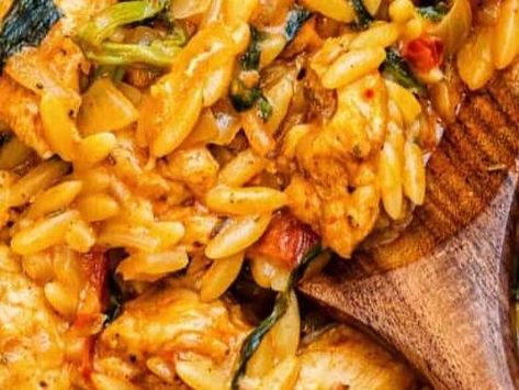 Cajun Chicken Orzo: A Spicy, Creamy Delight That Will Have You Going Back for More! - NewsBreak Cajun Orzo, Cajun Chicken Orzo, Baked Cajun Chicken, Homemade Salsa Verde, Risotto Dishes, Creamy Parmesan Sauce, Chicken Stroganoff, Chicken Orzo, Food Events