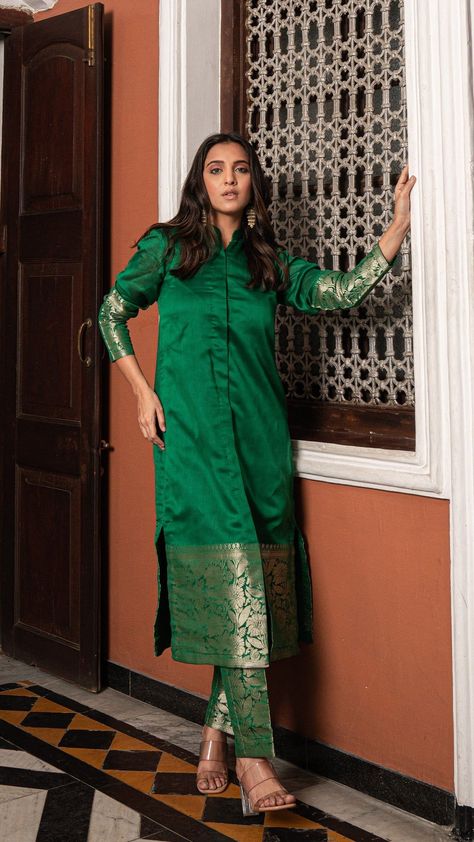 Shubha - Dark Green Pure Woven Chanderi Jodhpuri Kurta Set - XS / ONLY KURTA Saree Making Ideas From Fabric, Stitching Suits Ideas, Chanderi Silk Blouse Designs, Kurti Pant Set Design, Kurta Set From Saree, Kurta Pant Set Women, Silk Saree Kurta Design, Indian Kurta Sets For Women, Narrow Pants For Kurtis