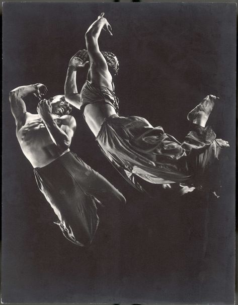 How Gjon Mili Pioneered Stop-Motion Photography Gjon Mili, Stop Motion Photography, Movement Photography, Martha Graham, Photography History, Motion Photography, Photography Advice, Photography Day, Photographers Life