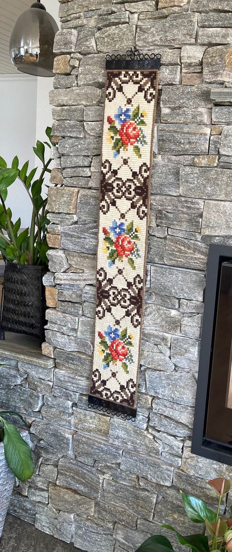 Norwegian Folk Art, Nordic Wall Decor, Folk Art Vintage, Nordic Wall, Vintage Needlepoint, Tapestry Wall, Art Vintage, Tapestry Wall Hanging, Vintage Flowers