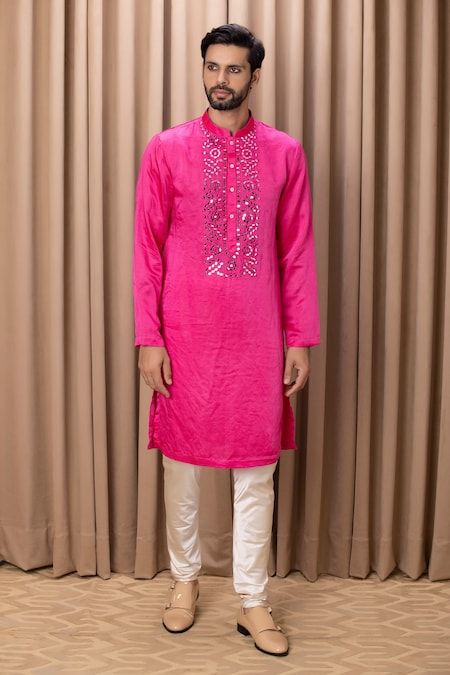 Mirror Neck Designs, Mirror Work Kurta For Men, Designer Kurta For Men, Mirror Work Kurta, Mens Fashion Clothing, Modern Groom, Red Kurta, Pink Kurta, Kurta Set For Men