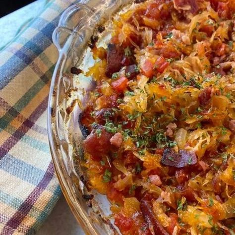 German Sauerkraut Casserole Sauerkraut Casserole, German Sauerkraut, German Food Authentic, Sauerkraut Recipes, Best Side Dishes, Veggie Side Dishes, Cabbage Recipes, German Food, Veggie Dishes