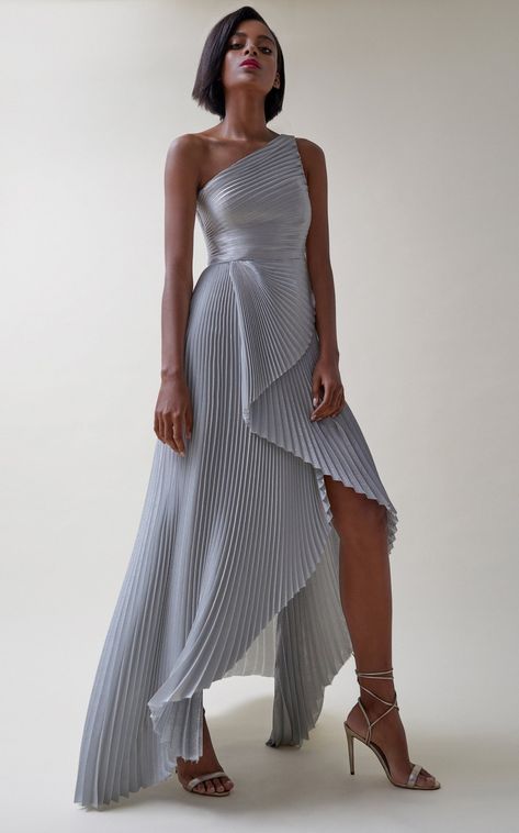 Moda Operandi Evening Dress Fashion, Dress Gown, Mode Inspo, Looks Chic, Fancy Dresses, Guest Dresses, Dream Dress, Pleated Dress, Elegant Fashion