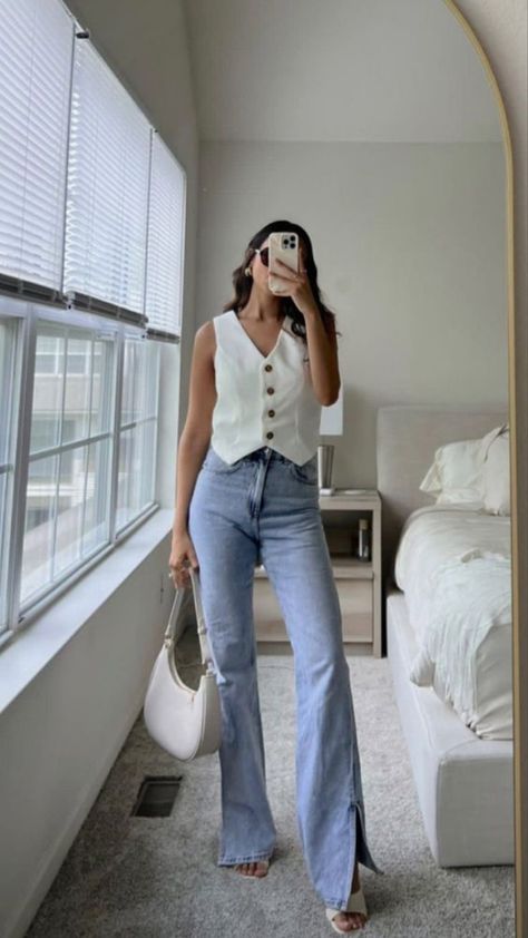 outfits, outfit ideas, outfit aesthetic, outfit inspiration, fashion, style goals, old money outfit, old money aesthetic, spring outfits.
Follow on Instagram for more. Stile Casual Chic, Fest Outfits, Elegante Casual, Looks Chic, Trend Fashion, Summer Fashion Outfits, Business Casual Outfits, Looks Style, Mode Inspiration