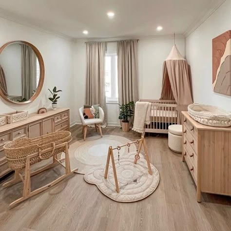 Neutral Nursery Rooms, Nursery Canopy, Cozy Baby Room, Rectangle Bedroom, Beige Baby, Pashmina Saree, Pregnant Photo, Nursery Room Design, Beige Bed