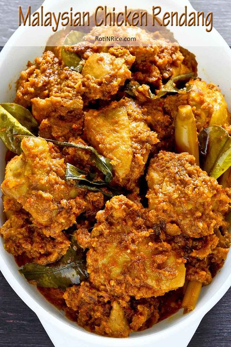 Rendang Chicken Recipe, Malaysian Chicken Recipes, Chicken Rendang Recipe, Chicken Rendang Malaysia, Malaysian Side Dishes, Malaysian Food Recipes, Indonesian Chicken Recipe, Malay Dishes, Rendang Recipe