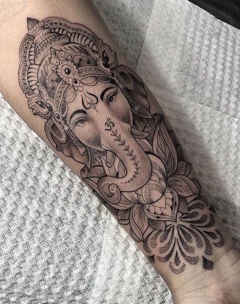 Ganesha Tattoo Sleeve, Floral Tatoos, Ganesha Tattoo Design, Elephant Mandala Tattoo, Tattoos For Women Arm, Buddha Tattoo Sleeve, Calf Tattoo Ideas, Hindu Tattoos, Tattoo Perna