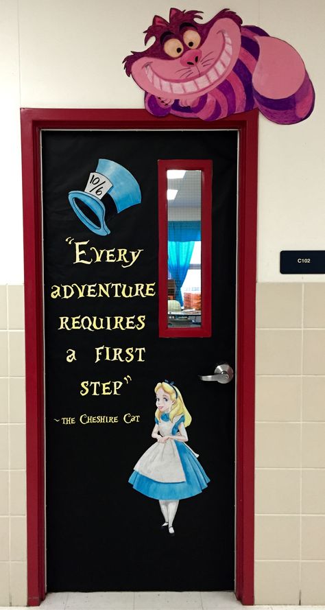 Alice In Wonderland Front Door, Tim Burton Classroom Theme, Alice In Wonderland Door Decorations Classroom, Alice In Wonderland Theme Door, Alice In Wonderland Classroom Theme Bulletin Boards, Alice And Wonderland Room Ideas, Alice In Wonderland Bulletin Board Ideas, Alice In Wonderland Classroom Ideas, Alice In Wonderland Teacher Appreciation