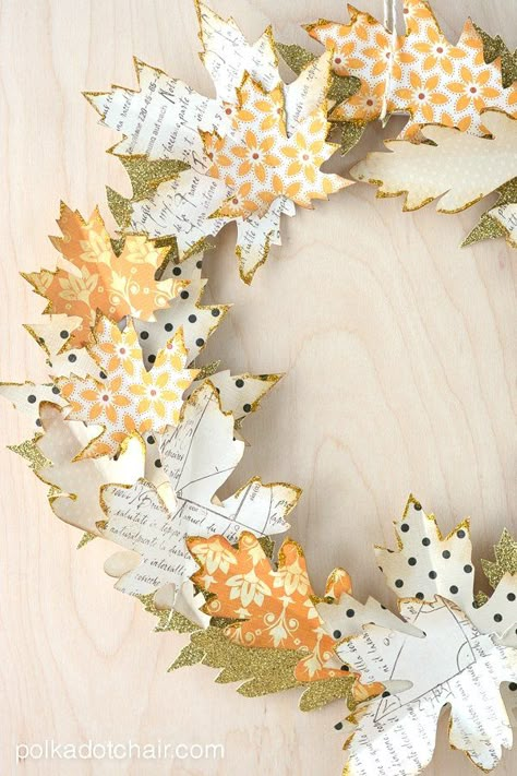 Fall Crafts For Adults, Fall Leaf Decor, Leaf Pumpkin, Autumn Leaves Craft, Craft Ideas For Adults, Paper Leaf, Craft Projects For Adults, Autumn Paper, Paper Wreath