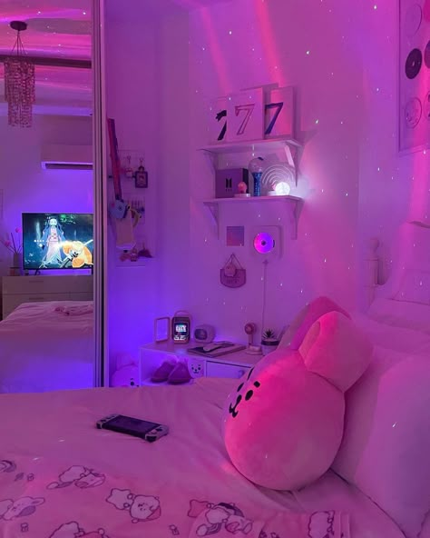 Army Decor Room, Army Bts Room Ideas, K Pop Bedroom Ideas, Bts Room Decor Aesthetic, Bts Army Room Decor, Army Bedroom Ideas, Bts Bedroom Ideas, Bts Room Aesthetic, K Pop Room Ideas