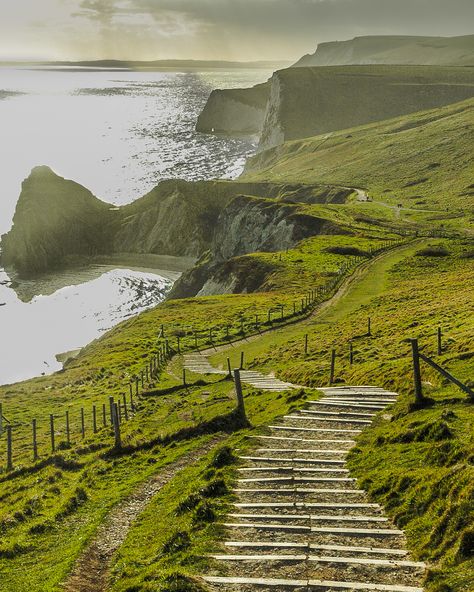 It's been a few weeks since my last post, took some time off from instagram, but I'm back.. The feed will be more focused on travel experiences and hopefully I will be able to give more inspirations and tips for the fellow explorers and travellers. Starting with England, Dorset Coast.  It is quite a unique experience to spend some time there.  It is also called Jurassic Coast as these cliffs are dated from the Jurassic era.  It is a fantastic place to walk as much as the cliffs allow you to. Coast To Coast Walk England, Jurassic Coast England, Dorset Coast, Dorset England, Jurassic Coast, Last Post, I'm Back, Uk Travel, Travel Stories