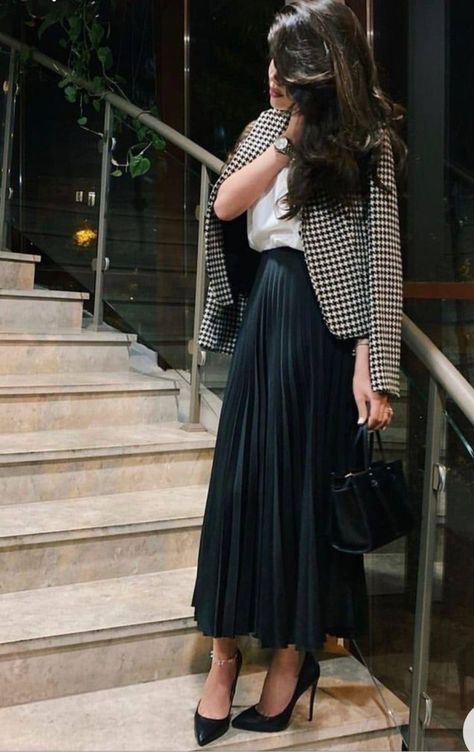 Rok Outfit, Chique Outfit, Elegante Casual, Classy Work Outfits, Stylish Work Outfits, Church Outfits, Modest Fashion Outfits, Looks Chic, Work Outfits Women