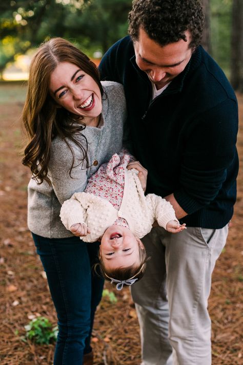 Fall Photoshoot Family, Outdoor Family Photoshoot, Baby Family Pictures, First Family Photos, Cute Family Pictures, Cute Family Photos, Family Photos With Baby, Family Photoshoot Poses, Fall Family Portraits