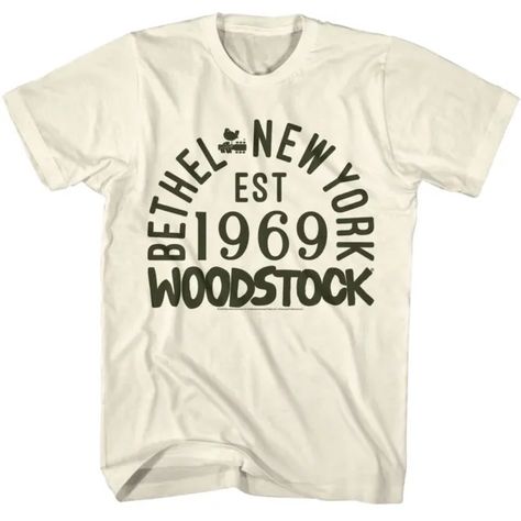 WOODSTOCK BETHEL NEW York 1969 Men's T Shirt Vintage Hippie Music Festival $25.50 - PicClick Woodstock Poster, Bethel New York, Sublime With Rome, Graphic Tees Outfit, Tees Outfit, Hippie Music, Woodstock 1969, Graphic Tee Outfit, Cricut Shirts