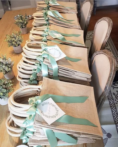 Hotel Welcome Bags, Wedding Welcome Gifts, Wedding Favors And Gifts, Wine Gift Baskets, Wedding Gift Bags, Wedding Welcome Bags, Burlap Wedding, Wedding Souvenirs, Welcome Bags