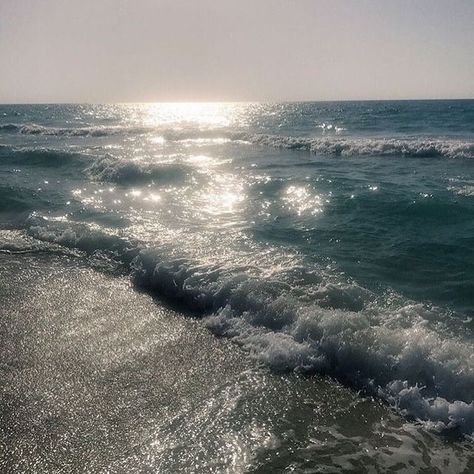 No Wave, Water Aesthetic, 背景 シンプル, Sea And Ocean, Beach Aesthetic, Nature Aesthetic, Pretty Places, Beach Vibe, Beach Sand