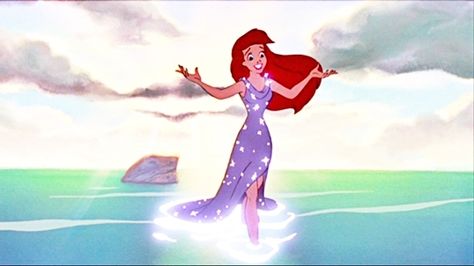 A showcase of dreamy gowns inspired by Ariel's purple dress in Disney's 'The Little Mermaid.' http://www.davonnajuroe.com/the-little-mermaid-ariels-purple-dress/ Disney Arielle, Princesses Dresses, Disney Princess Crafts, Little Mermaid Aesthetic, Artemis Dress, Nigel Thornberry, Ariel Wedding Dress, Picture Animation, Seafoam Dress