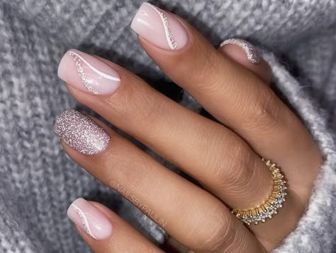 Unghie Sfumate, Ballet Nails, Nagellack Trends, Nagel Tips, Flower Nail Designs, Manicure Diy, Fake Nails With Glue, Colorful Nails, Manicure Ideas