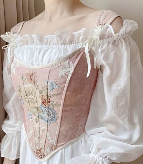 Pretty Corset, Corset Cottagecore, Vintage Style Aesthetic, Ren Faire Outfits, Fair Outfits, Corset Outfit, Aesthetic Pretty, Old Fashion Dresses, Cottagecore Outfits