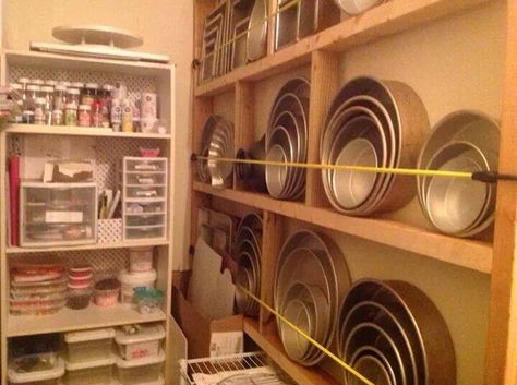 Storage For Baking Supplies, Bakery Organization Ideas Storage, Storing Baking Supplies, Cake Decorating Storage Ideas, Bakers Pantry Ideas, Cake Decorating Organization Storage, Mold Storage Ideas, Bakery Storage Ideas, Baking Room Ideas